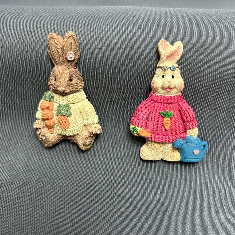 Enesco Bunny Brooch Set  vintage 1990s